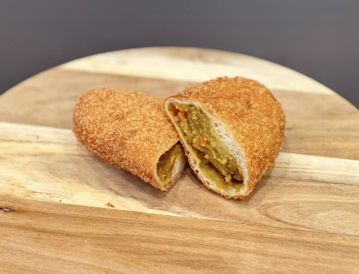 もっちりくんのカレーパン