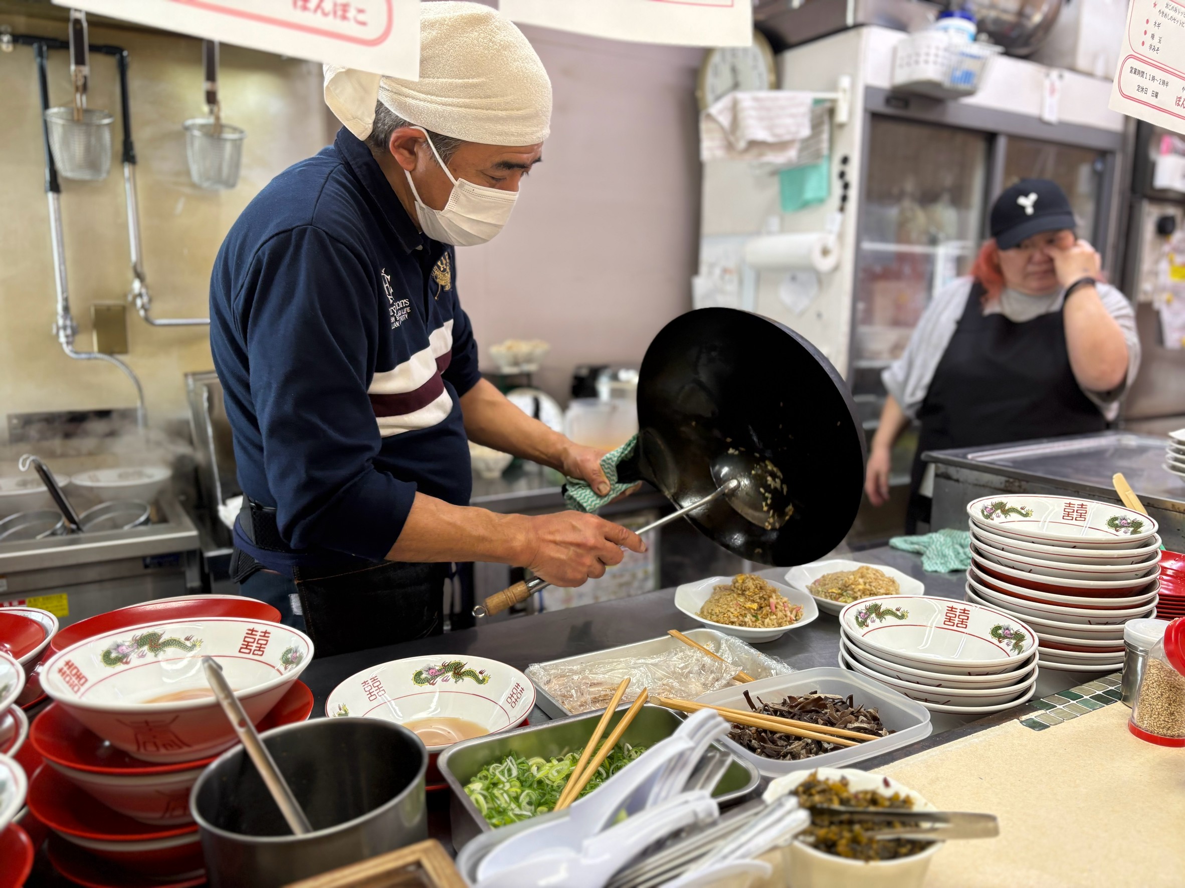 香ばしく炒めたやきめしは絶品!