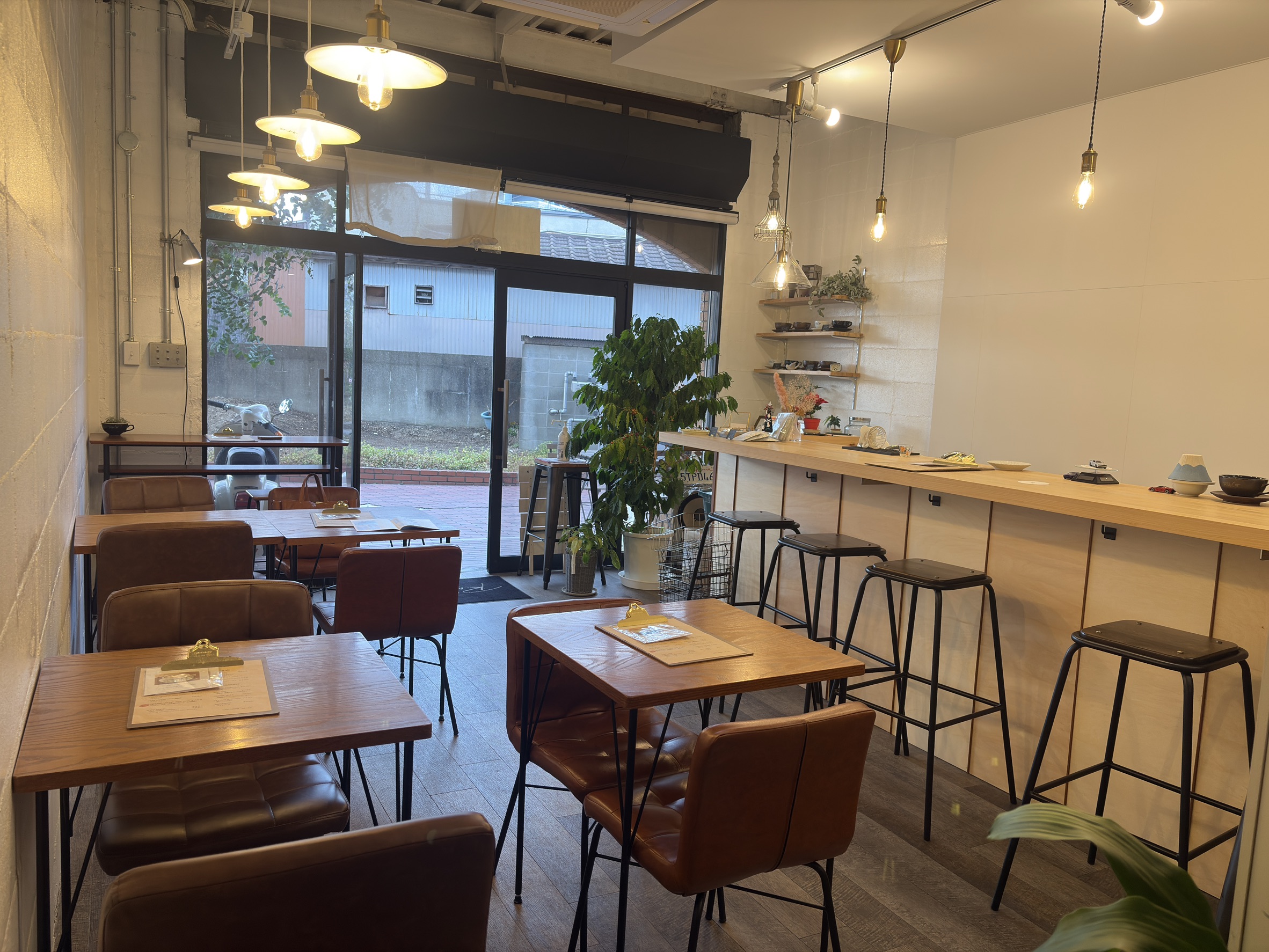 暖かな雰囲気の店内